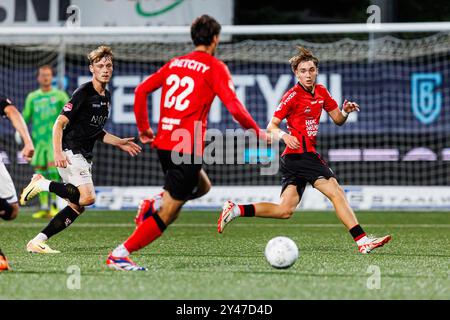 Helmond, Niederlande. September 2024. HELMOND, Helmond Sport - Top Oss, 16.09.2024, Dutch Keuken Kampioen Divisie Season 2024-2025, GS staalwerke stadion Credit: Pro Shots/Alamy Live News Stockfoto