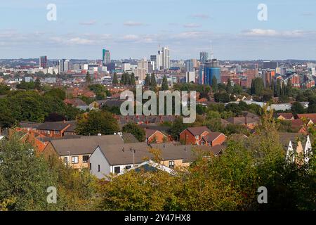 Blick auf das Stadtzentrum von Leeds vom Cabbage Hill in Wortley, West Yorkshire, Großbritannien Stockfoto