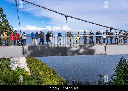 Der Skywalk Königsstuhl auf den Kreidefelsen von Rügen, Aussichtsplattform auf der berühmten Felsformation Königsstuhl, barrierefrei, im Jasmund National Stockfoto