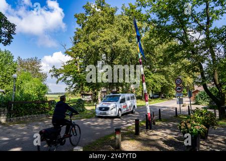 Die sogenannte Grüne Grenze, am ehemaligen Grenzweg bei Straelen-Kastanienburg und NL Velden, zwischen Deutschland und den Niederlanden, Adv Stockfoto