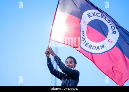 Rotterdam, Niederlande. September 2024. ROTTERDAM, 16.09.2024, Van Donge en de Roo Stadium, Niederländisch Keuken Kampioen Divisie, Saison 2024/2025, Fußball. Übereinstimmung zwischen Excelsior und VVV . Mascotte von Excelsior Credit: Pro Shots/Alamy Live News Stockfoto