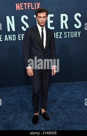 Hollywood, USA. September 2024. Cooper Koch kam am 16. September 2024 zu Netflix’s Premiere „Monsters: The Lyle and Erik Menendez Story“ im Egyptian Theatre in Hollywood, CA. © Lisa OConnor/AFF-USA.com Credit: AFF/Alamy Live News Stockfoto