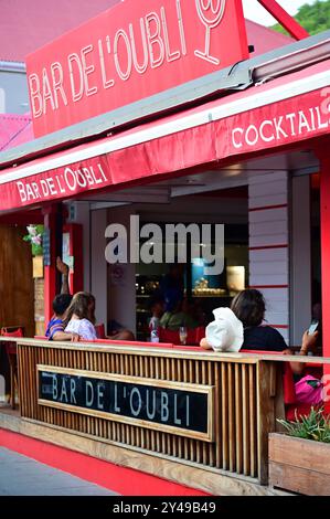 FRANKREICH. INSEL SAINT-BARTHELEMY (977). GUSTAVIA. DIE BAR DE L'OUBLI EXISTIERT SEIT 1981. Stockfoto