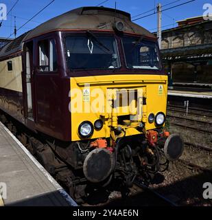 West Coast Railways Class 57/3 Diesel No 57313 Scarborough Castle an der Carlisle Citadel Station, auf der Rückseite der Northern Belle von Hull. Stockfoto