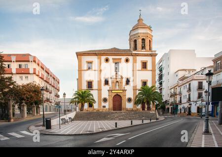 Die Kirche unserer Lieben Frau der Barmherzigkeit in Ronda, Andalusien, Spanien. Stockfoto