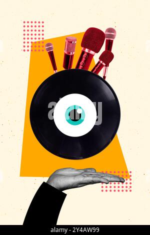 Composite Trend Artwork Skizze Foto Collage der jungen Frau Hand halten Mikrofon Vortrag Interview Schallplatte Musik hören veraltet Stockfoto