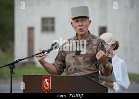 Shikama, Japan. September 2024. Der Befehlshaber der 6. Leichten Panzerbrigade, Valentin Seiler, nimmt an einer Pressekonferenz während der gemeinsamen militärischen Übung „Brunet Takamori 24“ in Japan und Frankreich am Dienstag, den 17. September 2024, im Manövriergebiet Ojojihara in der Präfektur Miyagi, Japan, Teil. Foto: Keizo Mori/UPI Credit: UPI/Alamy Live News Stockfoto