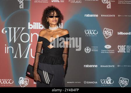 Kaze nimmt an Billboard Women in Music Teil, während Billboard Italia Women in Music 2024 - Photocall, Rappresentation in Mailand, Italien, 16. September 2024 Stockfoto