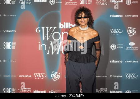 Kaze nimmt an Billboard Women in Music Teil, während Billboard Italia Women in Music 2024 - Photocall, Rappresentation in Mailand, Italien, 16. September 2024 Stockfoto