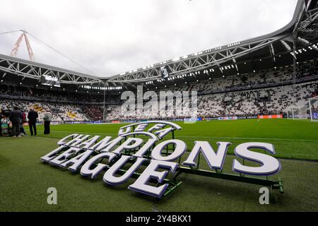 Torino, Italien. September 2024. UEFA Champions League-Banner beim Fußball-Spiel der UEFA Champions League zwischen Juventus FC und PSV Eindhoven im Juventus-Stadion in Turin, Nordwesten Italiens - 17. September 2024. Sport - Fußball . (Foto: Fabio Ferrari/LaPresse) Credit: LaPresse/Alamy Live News Stockfoto