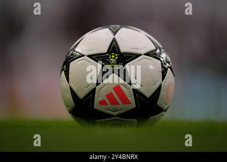 Torino, Italien. August 2024. Offizieller Ball des Fußballspiels der UEFA Champions League zwischen Juventus FC und PSV Eindhoven im Juventus-Stadion in Turin, Nordwesten Italiens - 17. September 2024. Sport - Fußball . (Foto: Fabio Ferrari/LaPresse) Credit: LaPresse/Alamy Live News Stockfoto