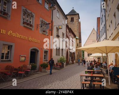 Erfurt, Deutschland - 21. Mai 2023: Stadtleben in der Altstadt, historisches Erbe. Stockfoto