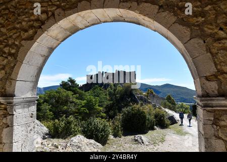 Die Ruinen von Chateau Bargeme, Frankreich, 2024 Stockfoto