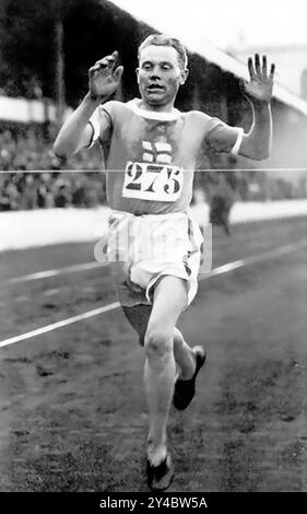 Paavo Nurmi. Foto des finnischen Mittel- und Langstreckenläufers Paavo Johannes Nurmi (1897-1973) bei den Olympischen Spielen 1920 in Antwerpen Stockfoto