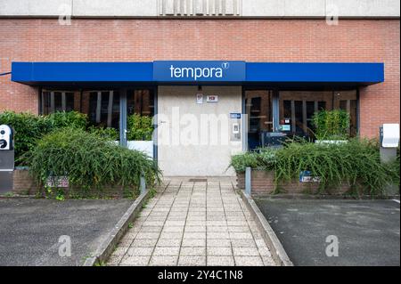 Vorst, Hauptstadt Brüssel, Belgien, 13. SEP 2024 - Eingang von Tempora, einem Kunstausstellungsunternehmen Stockfoto