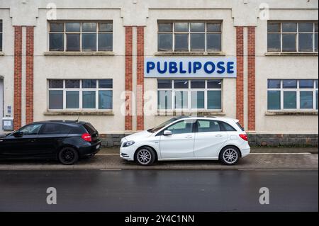 Vorst, Brussels Capital, Belgien, 13. September 2024 – Publipose Company, eine Medien- und Marketingbranche Stockfoto
