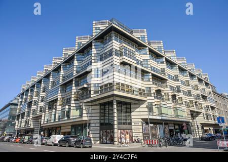 Büro- und Geschäftshaus Quartier 206, Friedrichstraße, Mitte, Berlin, Deutschland *** Büro- und Geschäftshaus Quartier 206, Friedrichstraße, Mitte, Berlin, Deutschland Stockfoto