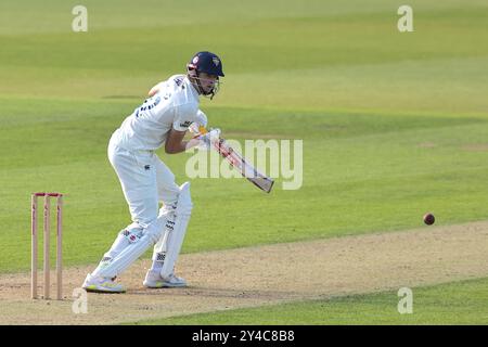 London, Großbritannien. September 2024. Daniel Hogg schlägt als Surrey gegen Durham in der County Championship im Kia Oval, Tag 1. Quelle: David Rowe/Alamy Live News Stockfoto