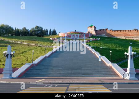 NISCHNI NOWGOROD, RUSSLAND - 5. SEPTEMBER 2024: Blick auf die Tschkalow-Treppe an einem sonnigen Septembermorgen Stockfoto