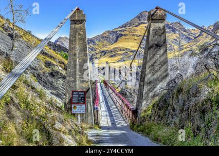 Neuseeland South Island, Skippers Suspension Bridge über den Shotover River an der Skippers Canyon Road nördlich von Queenstown in der Region Otago Stockfoto