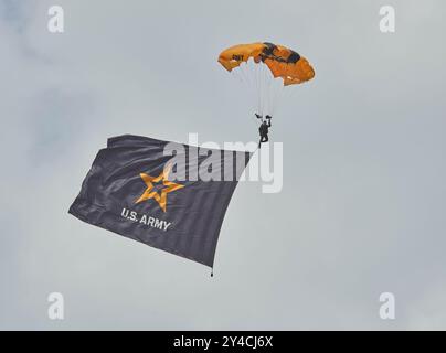 Cleveland National Airshow. Flughafen Burke Lakefront. September 2024. Goldene Ritter der US-Armee Stockfoto