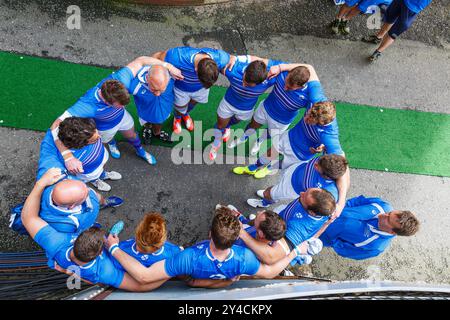 Ibrox Stadium, Heimstadion des Glasgow Rangers FC, Glasgow, Schottland, Vereinigtes Königreich, Mittwoch, Juli 2014. Mitglieder des Scotland Rugby Sevens Squad nach ihrem letzten Spiel bei den Glasgow Commonwealth Games 2014 Stockfoto