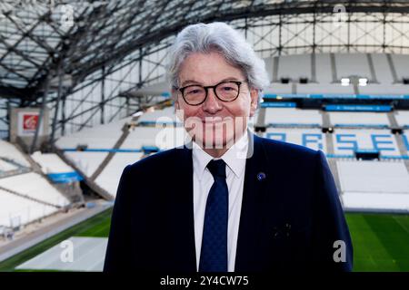 Marseille, Frankreich. November 2023. Sylvain Rostaing/Le Pictorium - Porträt von Thierry Breton - 24/11/2023 - Frankreich/Provence-Alpes-Cote d'Azur/Marseille - Porträt Thierry Breton hier in Marseille bei einem Treffen über Künstliche Intelligenz Credit: LE PICTORIUM/Alamy Live News Stockfoto