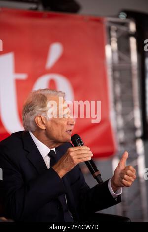 Nicolas Cleuet/Le Pictorium - Rede von Dominique de Villepin auf der Fete de l'Humanite 2024 - 15/09/2024 - France/Ile-de-France (Region)/Bretigny-Sur-Orge ; Paris - Rede von Dominique de Villepin auf der Fete de l'Humanite 2024 Credit: LE PICTORIUM/Alamy Live News Stockfoto