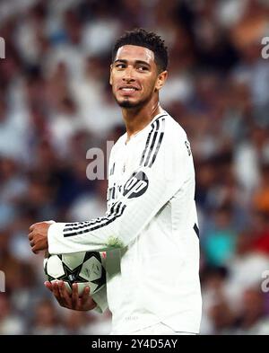 Madrid, Spanien. September 2024. Fußball: Champions League, Real Madrid - VfB Stuttgart, Vorrunde, Spieltag 1, Santiago Bernabeu Stadium, Madrider Jude Bellingham reagiert, nachdem ein Elfmeter für Madrid vom Video Assistant Schiedsrichter (VAR) zurückgenommen wird. Quelle: Jan Woitas/dpa/Alamy Live News Stockfoto