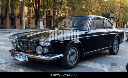 Turin, Italien. September 2024. 1966 Lancia Flavia Coupé Pininfarina auf der Turin Car Show 2024 Stockfoto