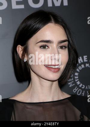 New York City, USA. September 2024. Lily Collins besuchte PaleyLive: Emily in Paris: The Magic Behind the Scenes im Paley Museum am 17. September 2023 in New York City © Steven Bergman/AFF-USA. COM Credit: AFF/Alamy Live News Stockfoto