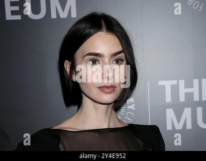 New York City, USA. September 2024. Lily Collins besuchte PaleyLive: Emily in Paris: The Magic Behind the Scenes im Paley Museum am 17. September 2023 in New York City © Steven Bergman/AFF-USA. COM Credit: AFF/Alamy Live News Stockfoto