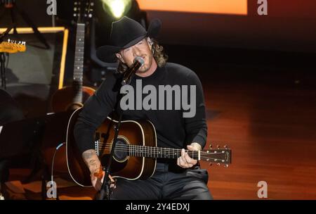 Nashville, USA. September 2024. Tyler Hubbard tritt am 21. August 2024 an der 17. Academy of Country Music Honors im Ryman Auditorium in Nashville, Tennessee auf. (Foto: Amiee Stubbs/imageSPACE) Credit: Imagespace/Alamy Live News Stockfoto