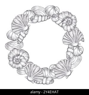 Hand gezeichnete schwarze Kohle Bleistift Muscheln Kranz Rahmen Grenze isoliert auf weißem Hintergrund. Marine-Illustration kann für Karte, Etikett, Einladung A verwendet werden Stockfoto