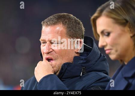 München, Deutschland. September 2024. Max EBERL (FC Bayern München Sportdirektor), Front: DAZN-Moderatorin Laura WONTORRA, Fußball Champions League, FC Bayern München - GNK Dinamo Zagreb 9-2 am 17. September 2024, ALLIANZAREN A. ? Quelle: dpa/Alamy Live News Stockfoto