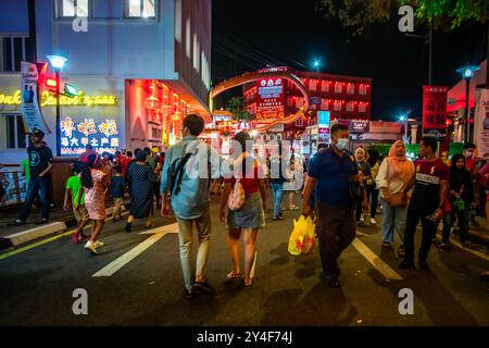 Jonker Street in Chinatown in Melaka während der chinesischen Neujahrsnacht Stockfoto