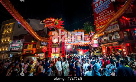 Jonker Street in Chinatown in Melaka während der chinesischen Neujahrsnacht Stockfoto