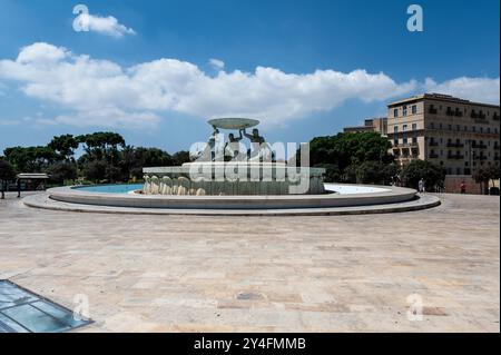 Sehenswertes Wahrzeichen des Tritonbrunnens in Valletta Malta Stockfoto