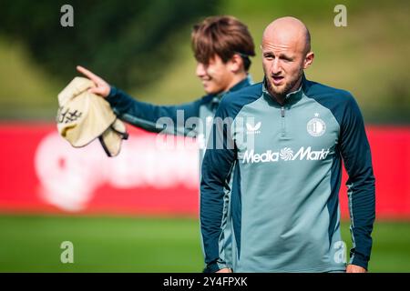 Rotterdam, Niederlande. September 2024. Rotterdam - Gernot Trauner von Feyenoord während des Trainings von Feyenoord zur Vorbereitung des Champions-League-Duells gegen Bayer 04 Leverkussen im Trainingskomplex 1908 am 18. September 2024 in Rotterdam, Niederlande. Credit: Box to Box Pictures/Alamy Live News Stockfoto