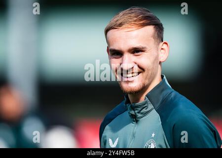 Rotterdam, Niederlande. September 2024. Rotterdam - Thomas Beelen von Feyenoord während des Trainings von Feyenoord zur Vorbereitung des Champions League Duells gegen Bayer 04 Leverkussen im Trainingskomplex 1908 am 18. September 2024 in Rotterdam, Niederlande. Credit: Box to Box Pictures/Alamy Live News Stockfoto