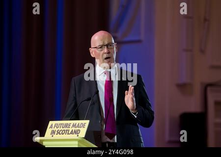 Edinburgh, Großbritannien, 18. September 2024: Schottlands erster Minister John Swinney spricht zum 10. Jahrestag des schottischen Unabhängigkeitsreferendums an SNP-Mitgliedern in den Versammlungsräumen. Quelle: DB Media Services / Alamy Live Stockfoto