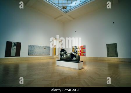 Rom, Italien, 25. märz 2024, Vorderansicht der Galleria Nazionale d'Arte Moderna. Hochwertige Fotos Stockfoto