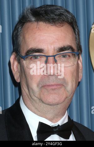 Los Angeles, USA. September 2024. LOS ANGELES - 15. September: Mick Herron auf der Apple TV Emmy Party Red Carpet at the Mother Wolf am 15. September 2024 in Los Angeles, KALIFORNIEN (Foto: Katrina Jordan/SIPA USA) Credit: SIPA USA/Alamy Live News Stockfoto