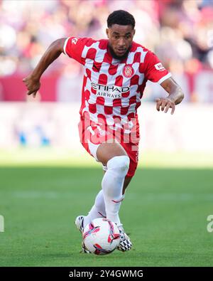 Girona, Spanien. September 2024. Arnaut Danjuma vom Girona FC während des La Liga EA Sports Matches zwischen Girona FC und FC Barcelona spielte am 15. September 2024 im Montilivi Stadion in Girona, Spanien. (Foto: Bagu Blanco/PRESSINPHOTO) Credit: PRESSINPHOTO SPORTS AGENCY/Alamy Live News Stockfoto