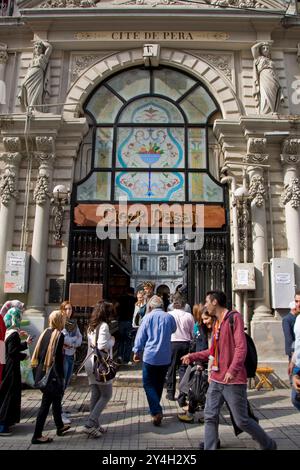 Türkei, Istanbul, İstiklal Caddesi, Cicek Pasaji Stockfoto