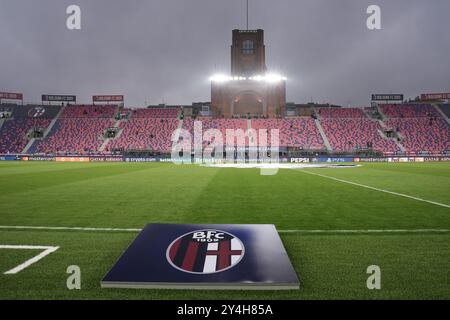 Bologna, Italien. September 2024. Ein Blick auf das Renato Dall'Ara Stadion während des Fußballspiels der UEFA Champions League 2024/2025 zwischen Bologna und Shakhtar Donetsk im Renato Dall'Ara Stadion - Sport, Fußball - Bologna, Italien - Mittwoch, 18. September 2024 (Foto: Massimo Paolone/LaPresse) Foto: LaPresse/Alamy Live News Stockfoto