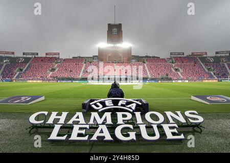 Bologna, Italien. September 2024. Ein Blick auf das Renato Dall'Ara Stadion während des Fußballspiels der UEFA Champions League 2024/2025 zwischen Bologna und Shakhtar Donetsk im Renato Dall'Ara Stadion - Sport, Fußball - Bologna, Italien - Mittwoch, 18. September 2024 (Foto: Massimo Paolone/LaPresse) Foto: LaPresse/Alamy Live News Stockfoto