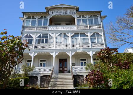 Villa Hertha im Stil der Bäderarchitektur, Sassnitz, Insel Rügen, Mecklenburg-Vorpommern, Deutschland Stockfoto