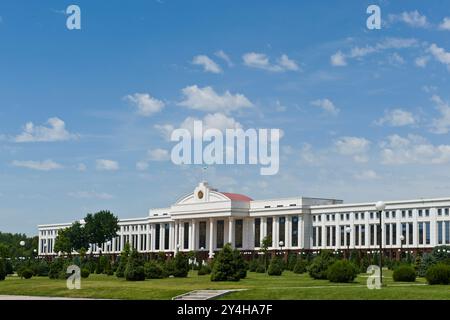 Usbekistan, Taschkent, Verwaltungsbüros; Marktplatz der Unabhängigkeit Stockfoto