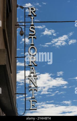 Beleuchtetes Schild Ristorante, Restaurant, Vintage, Old, Gastronomie, Italienisch Stockfoto